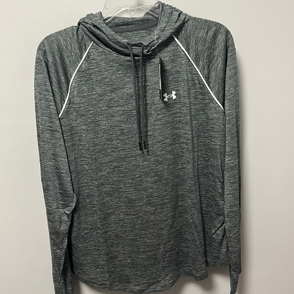 NWT Under Armour women’s hoodie size Large